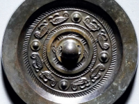 四乳八鸟镜拍卖价格