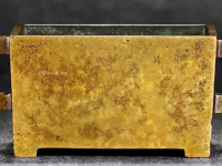 『玉山堂』篆书款铜马槽炉